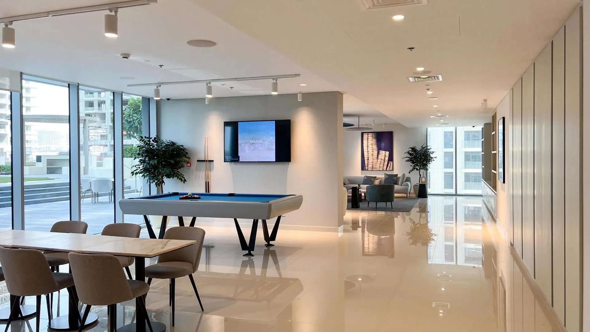 Beach Isle Tower 1 - Beachfront Stunning - Full Sea Views Apartment Dubai