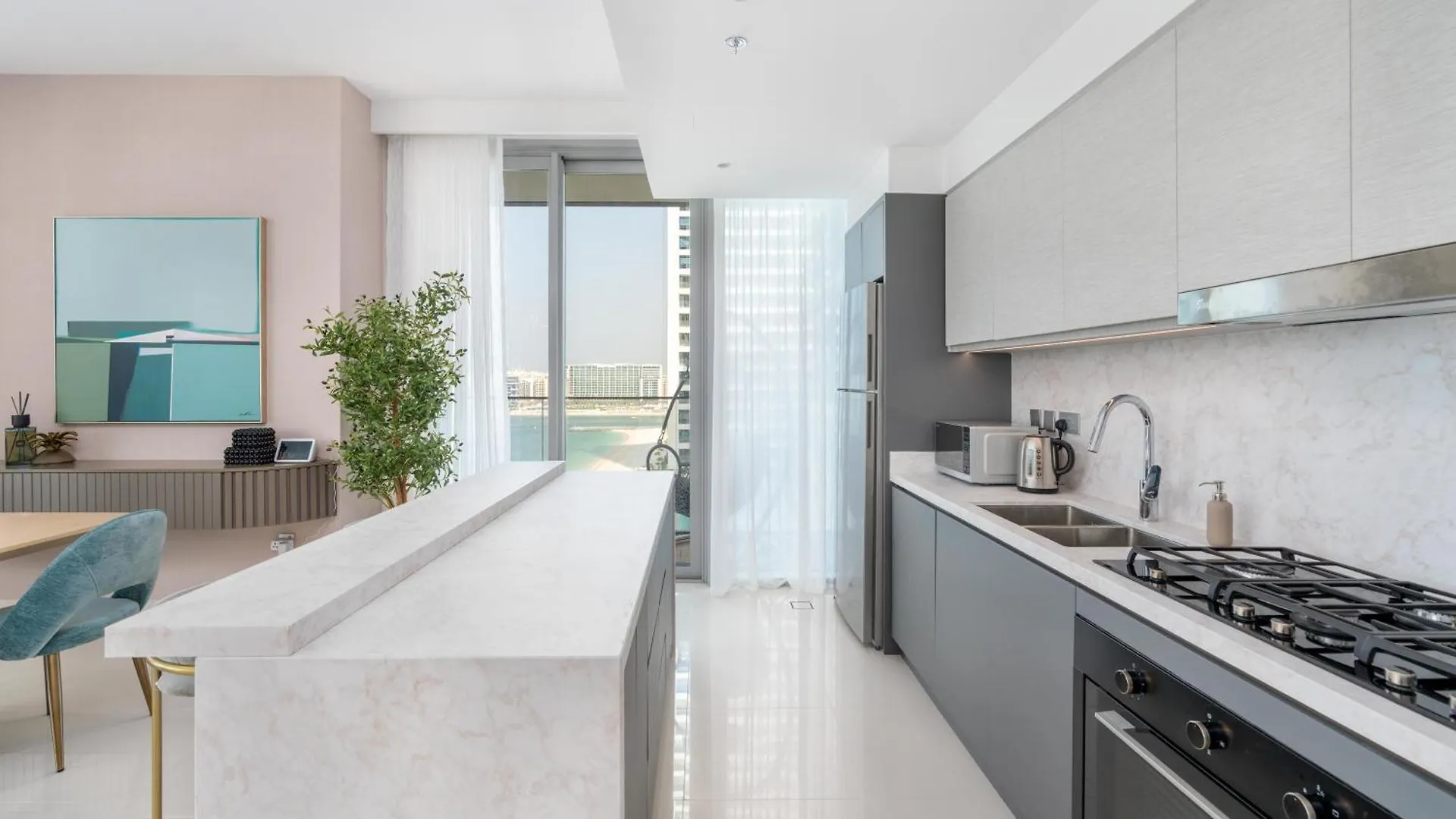 Beach Isle Tower 1 - Beachfront Stunning - Full Sea Views Apartment Dubai 0*,  United Arab Emirates
