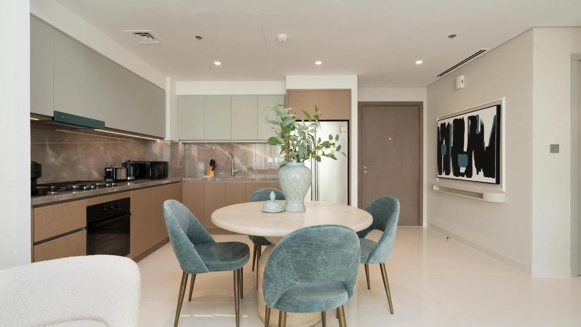 Beach Isle Tower 1 - Beachfront Stunning - Full Sea Views Apartment Dubai
