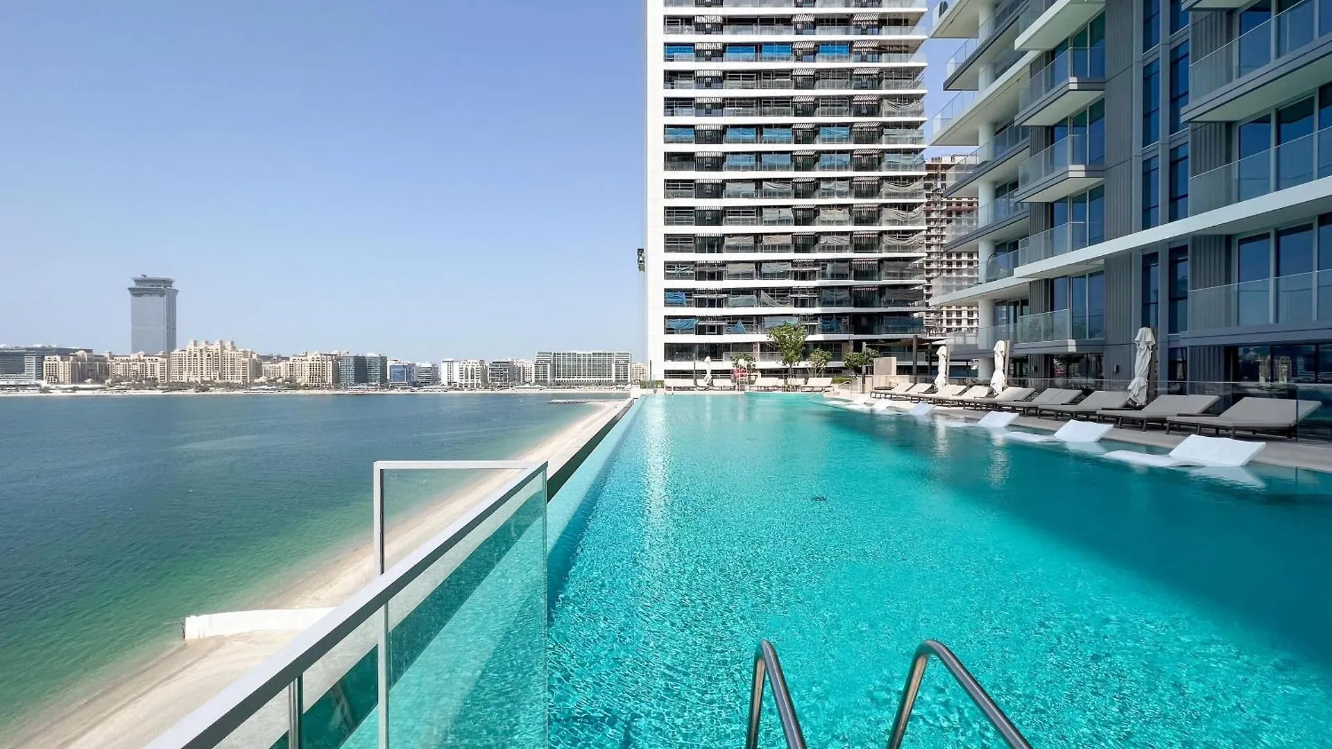 Beach Isle Tower 1 - Beachfront Stunning - Full Sea Views Apartment Dubai