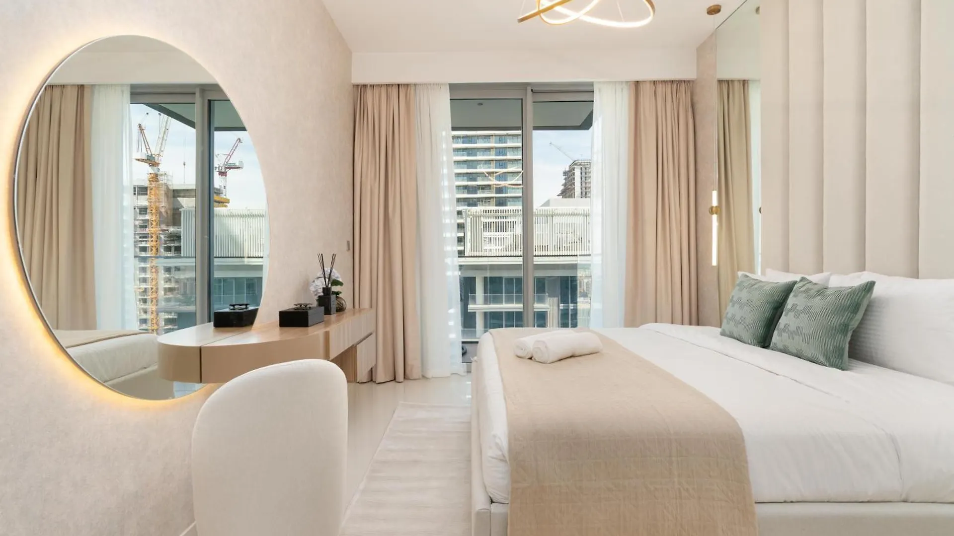 Beach Isle Tower 1 - Beachfront Stunning - Full Sea Views Apartment Dubai