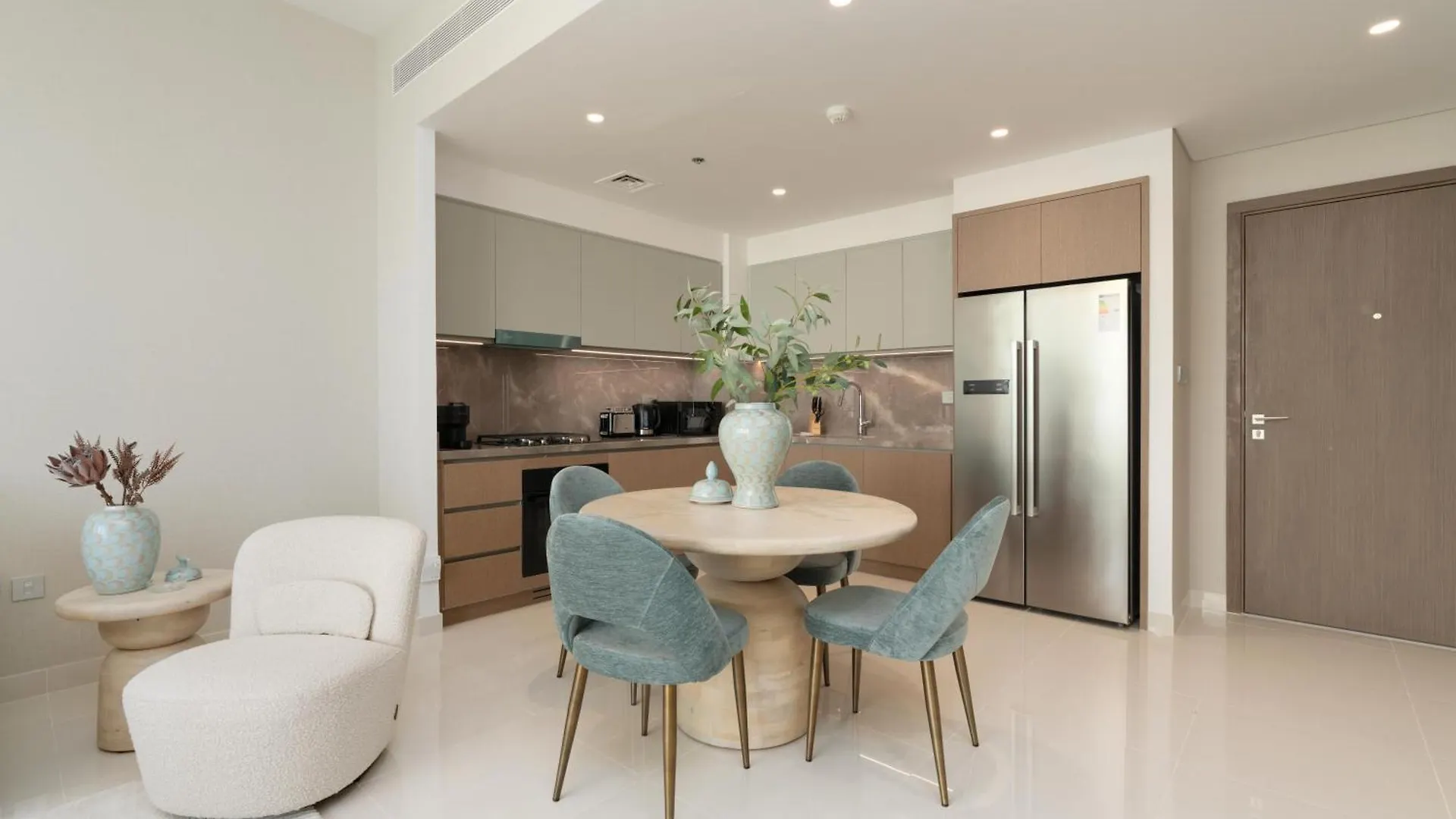 Beach Isle Tower 1 - Beachfront Stunning - Full Sea Views Apartment Dubai 0*,  United Arab Emirates