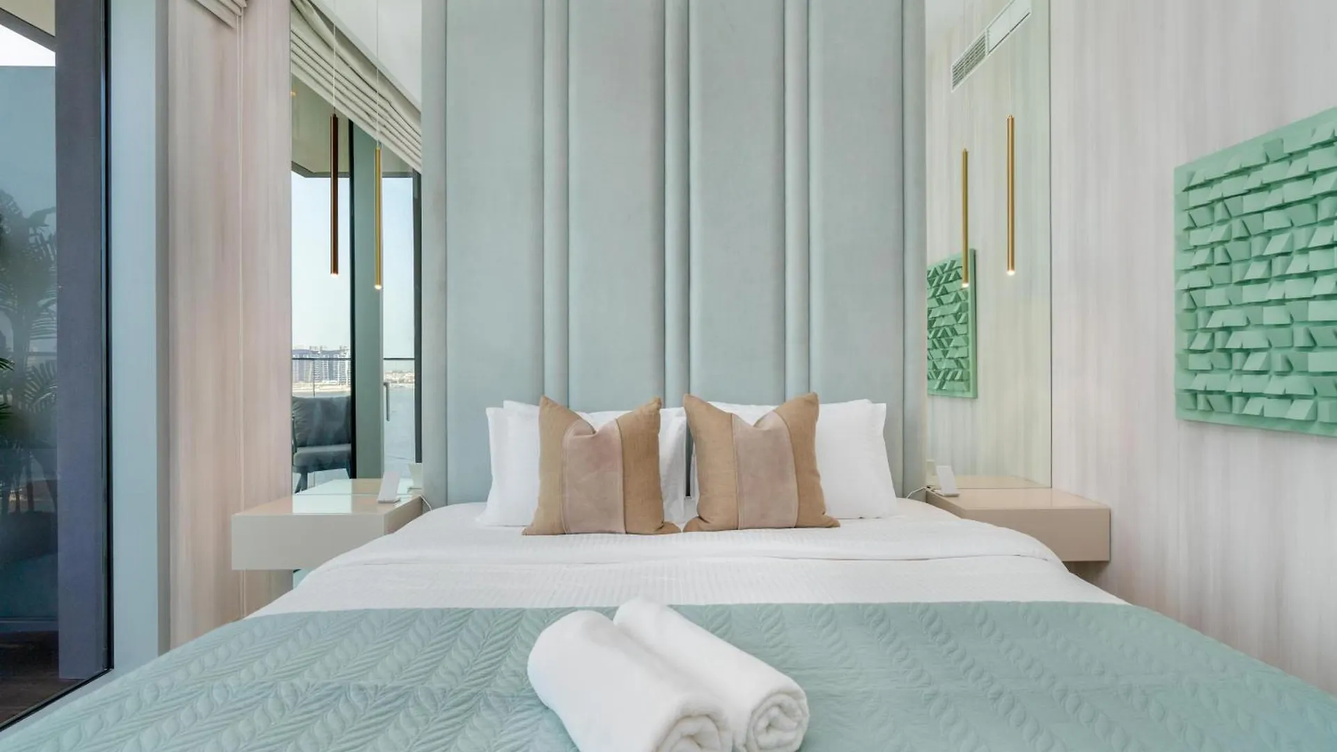 Beach Isle Tower 1 - Beachfront Stunning - Full Sea Views Lägenhet Dubai