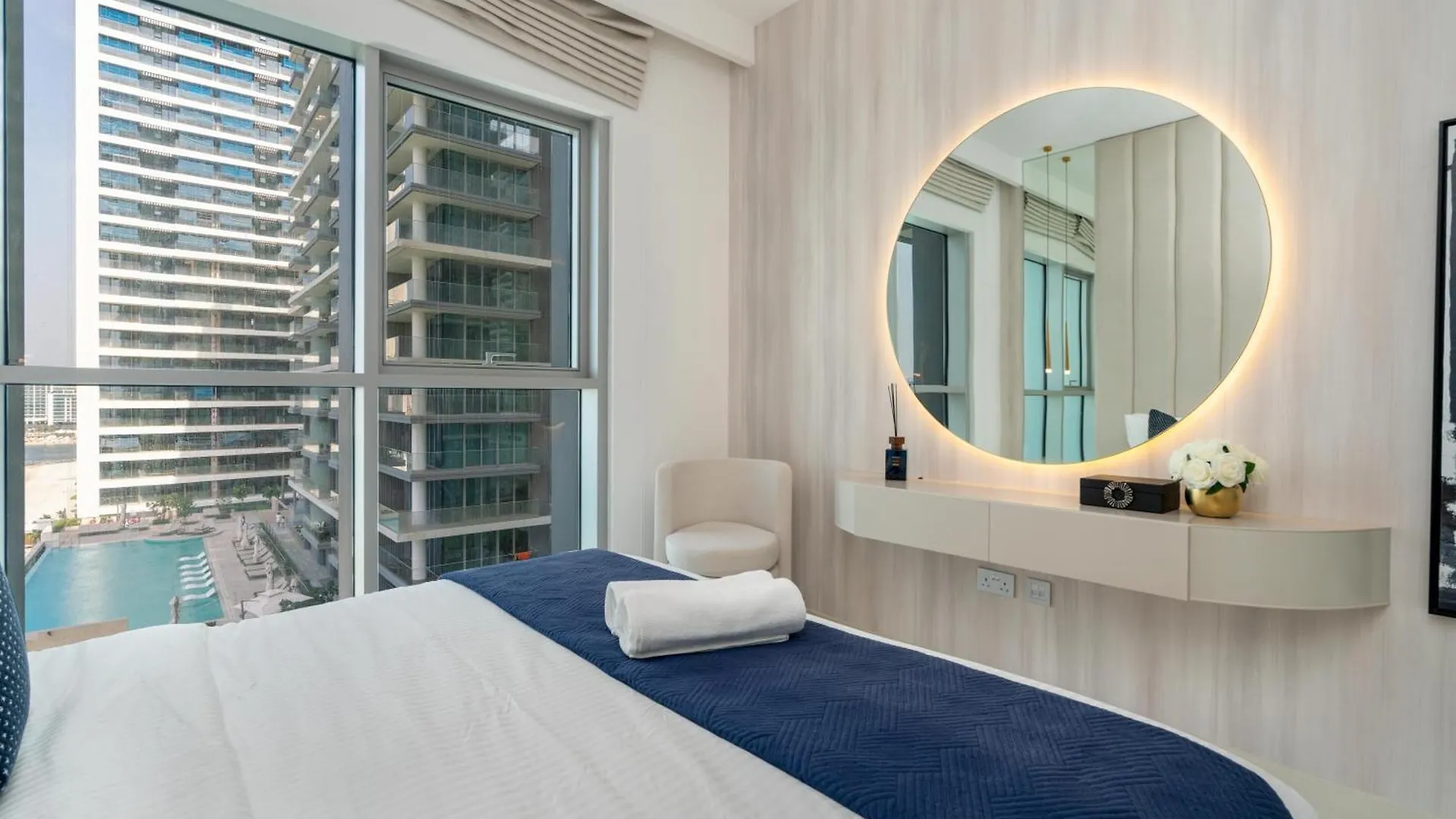 Beach Isle Tower 1 - Beachfront Stunning - Full Sea Views Lägenhet Dubai 0*,