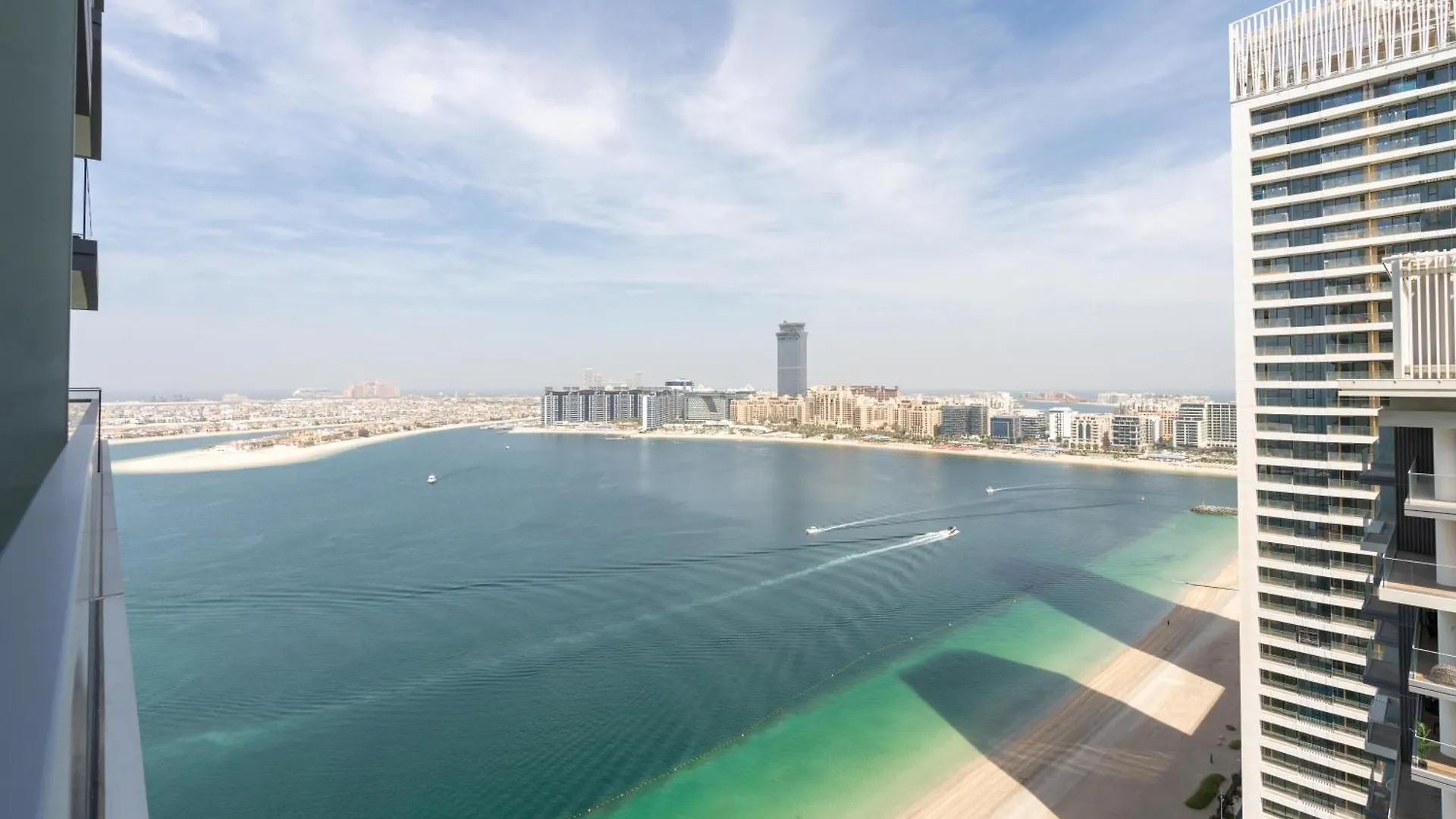Beach Isle Tower 1 - Beachfront Stunning - Full Sea Views Lägenhet Dubai 0*,  Förenade Arabemiraten