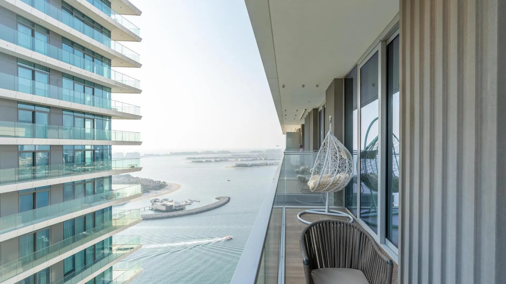 Beach Isle Tower 1 - Beachfront Stunning - Full Sea Views Lägenhet Dubai 0*,  Förenade Arabemiraten